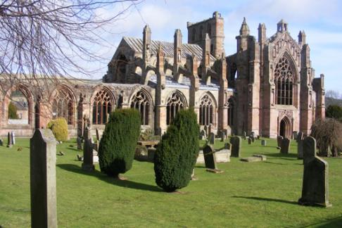 1488-scotland_rosslyn_chapel_exterior.jpg