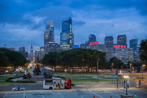 36955-Philadelphia-Night-03_preview.jpg