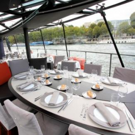 Bateaux Parisiens – Lunch Cruise – Service Privilège