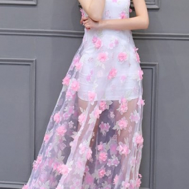 Charming Scoop Neck Sleeveless Flower Embroidered Dress + Pure Color Sundress Women’s Twinset