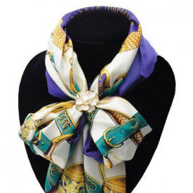 Stereo Flower Shape White Scarf Buckle