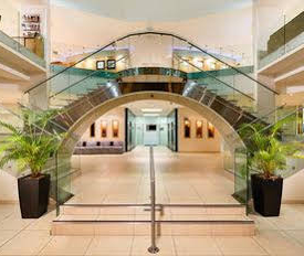 Protea Hotel President