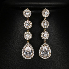Rhinestone Embellished White Bead Design Ear Studs