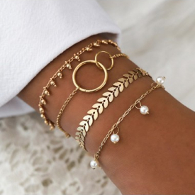 Pearl Detail Geometric Design Bracelet Set