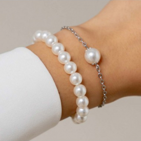 White Pearl Detail Geometric Pattern Bracelet Set
