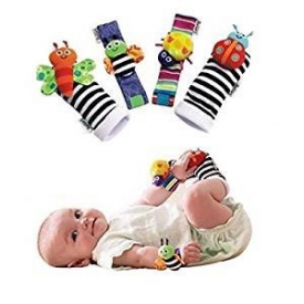 SMTF Cute Animal Soft Baby Socks Toys Wrist Rattles and Foot Finders for Fun Reindeer Set 4PCS (style 1)