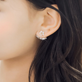 1-pair Charming Stud Daisy Earrings