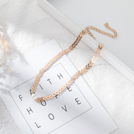 Women’s Chic V Shaped Pearl Choker