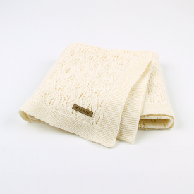 Breathable Hollow out Leaf Knitted Blanket