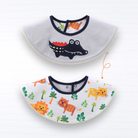 Cartoon Design Rotatable Baby Waterproof Bibs Set