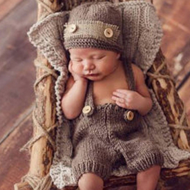 2-piece Lovely Baby Photography Prop Hat and Overalls Set