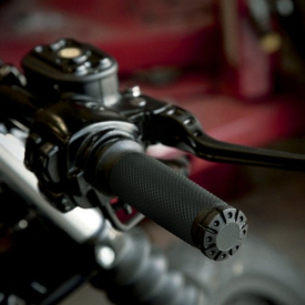 Motorcycle Handle Bar Handle Grips Black/Chrome 1″25mm Handlebar Hand Grips For Harley Sportster Touring Dyna Softail Custom