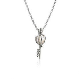 Key Pendant Pearl Necklace