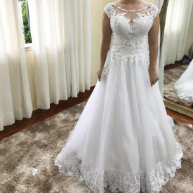 2021 New Dressed As Novia Ordinary Lace Tulle Dress Wedding Gown Sweeping Train Short Sleeve Cleavage in Spoon Novice Dresses GY9K