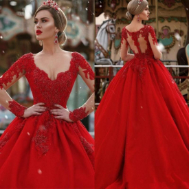 Setwell Red Ball Gown Long Sleeves Wedding Dresses Plunging V-neck Lace Appliqued Arabic Dubai Formal Party Wear Gowns Celebrity