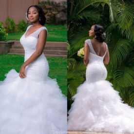 Arabic Style Plus Size Wedding Dresses 2021 Deep V Neck Beading Layers Mermaid Wedding Gowns Chapel Train Lace Up Back Beach Bridal Dresses