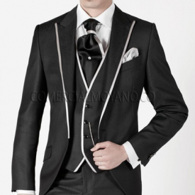 Cool Groom Wear Black Groomsmen One Button Groom Tuxedos Peak Lapel Men Suits Wedding/Prom/Dinner Best Man Blazer(Jacket+Pants+Tie+Vest)