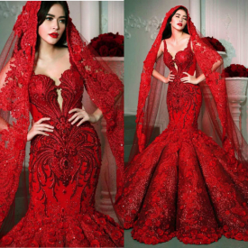 Red Mermaid Wedding Dresses Sexy Spaghetti Strap Sleeveless Appliqued Beaded Sequins Bridal Gown Custom Made Sweep Train Vestidos De Novia