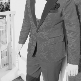 Handsome Groomsmen Peak Lapel Groom Tuxedos Mens Wedding Dress Man Jacket Blazer Prom Dinner 3 Piece Suit(Jacket+Pants+Tie+Vest) B428