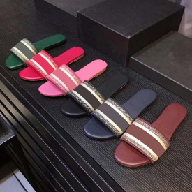 High Quality2020 Classic Luxury designer beach slippers Embroidery letters Various colors Sandals Leather sole Princetown Sandals