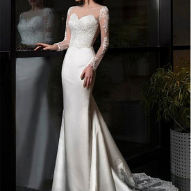 Designer 2021 New Elegant Satin Bateau Neck Sheath Wedding Es with Lace Appliques Train Long Sleeves Bridal WF62
